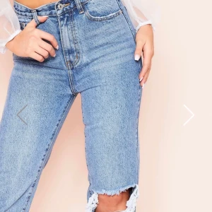 Helt nya Missyempire jeans  - Säljer mina Missyempire jeans då dom inte riktigt passade mig. Har aldrig använt, ligger fortfarande kvar i orginal påsen dom kom med. 