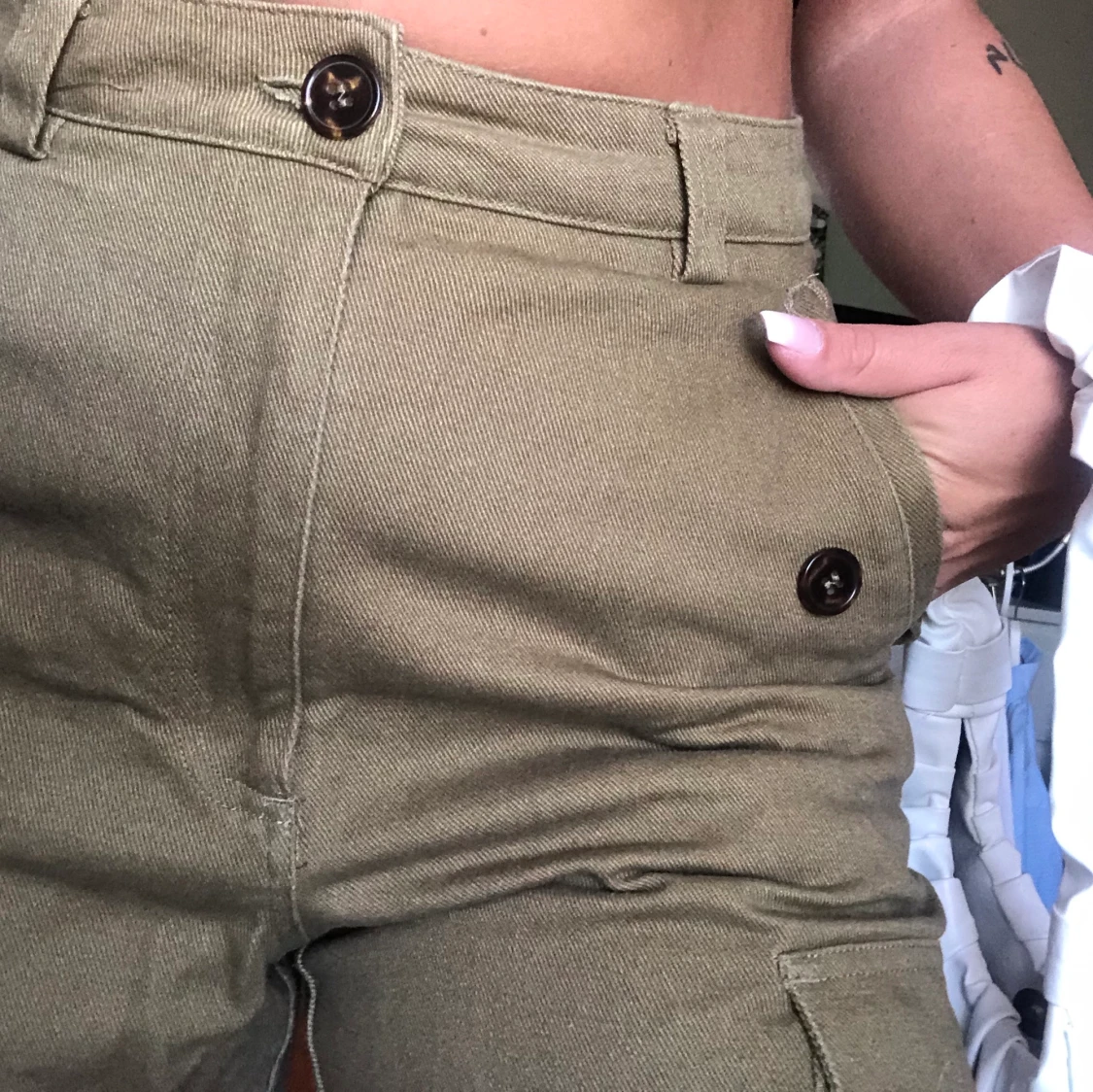 Militärgröna cargo byxor - 90