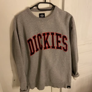 Dickies  - Dickies tröja i fint skick 🌸