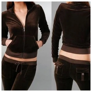 Juicy couture hoodie - Populär brun juicy couture zip up hoodie//den har några små fläckar som ni ser nästan it syns alls, skriv privat för fler bilder// frakt 66kr<33