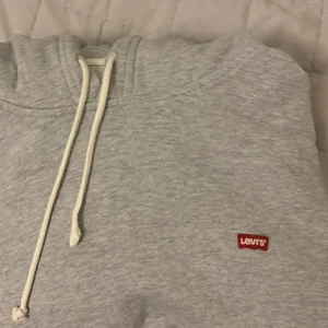 Levi’s hoodie - Levi’s hoodie i strl S. Köpt i USA, lite tunnare tyg
