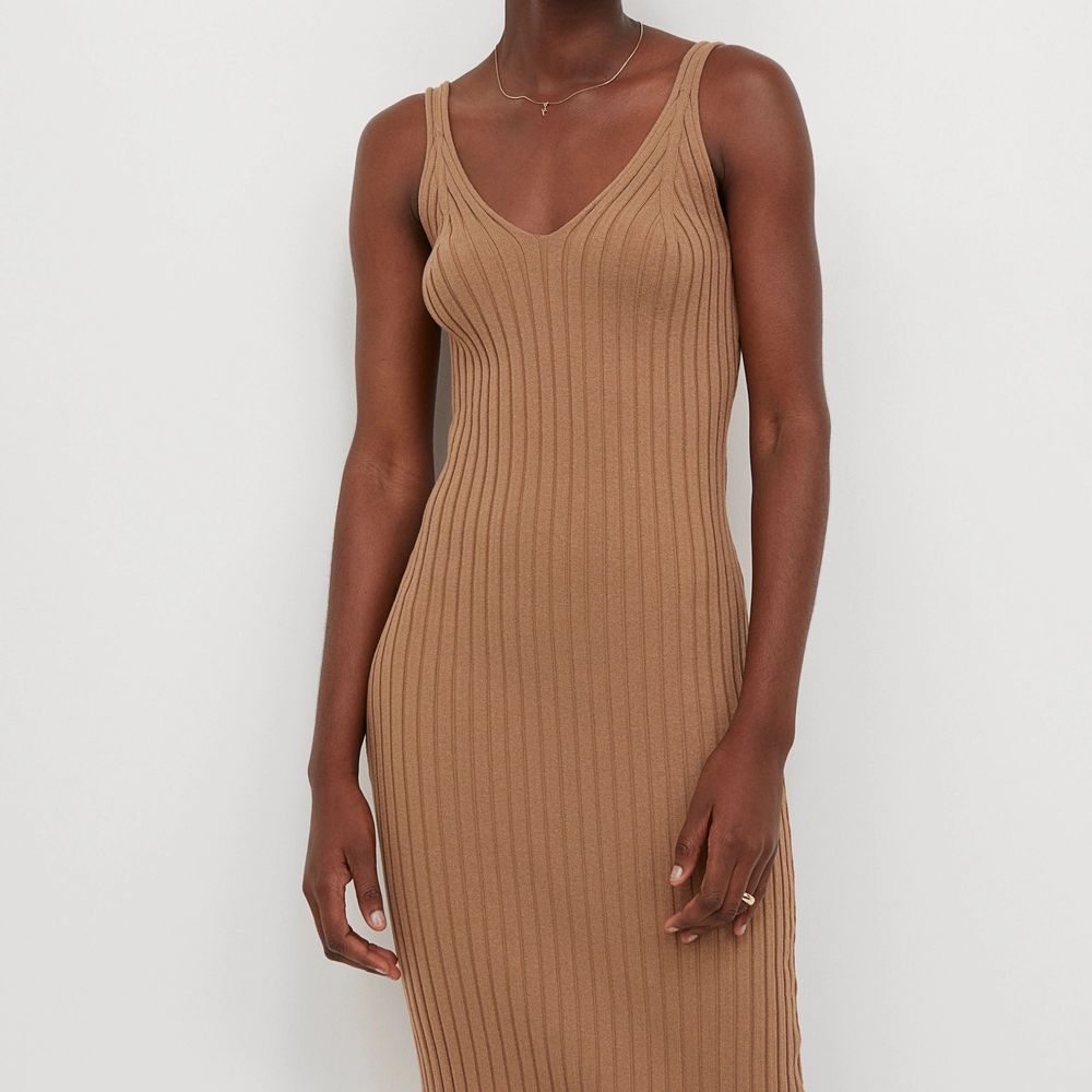 H&M stickad klänning brun | Plick Second Hand