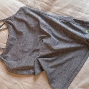 Tränings linne - Yoga slash träningslinne