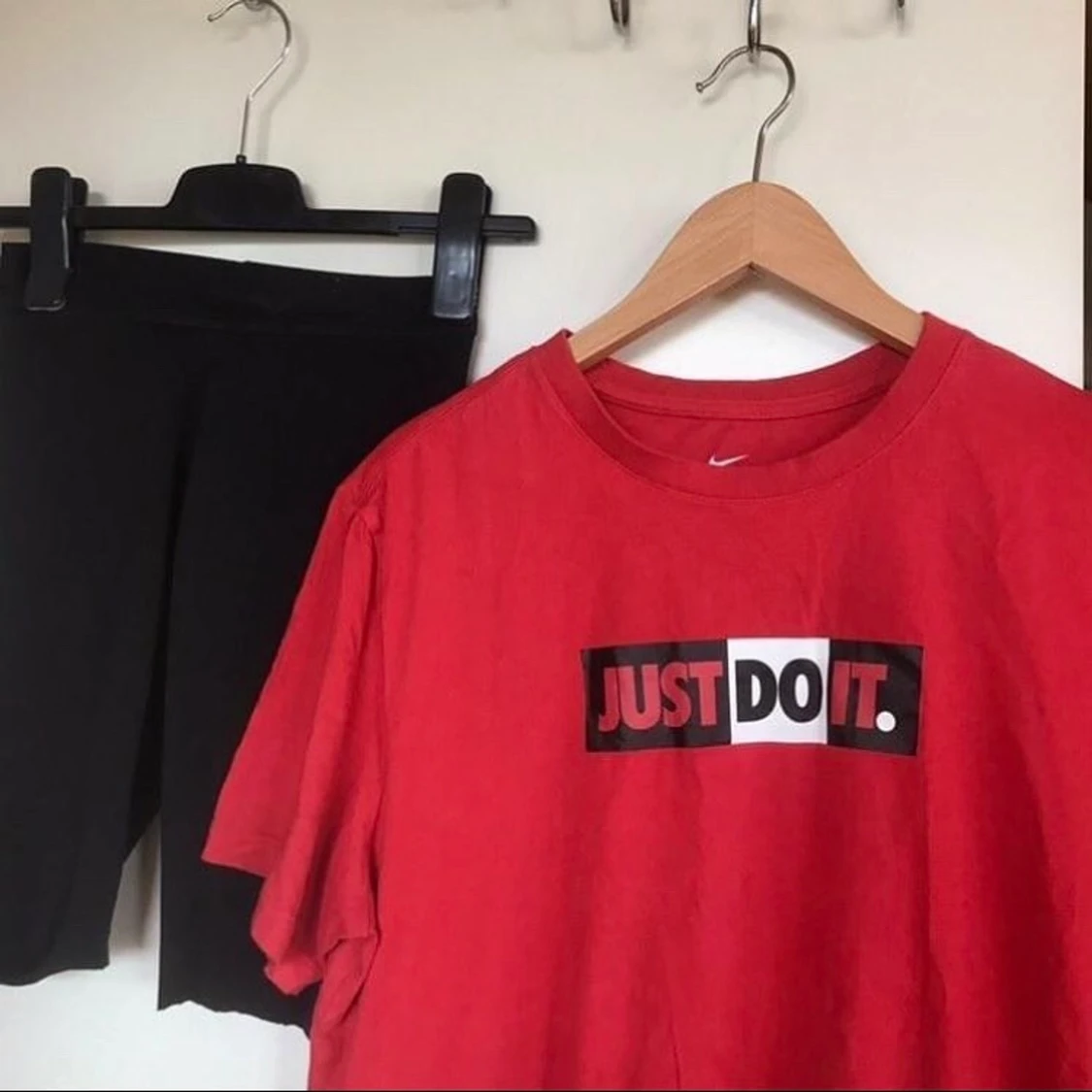 Nike red tee