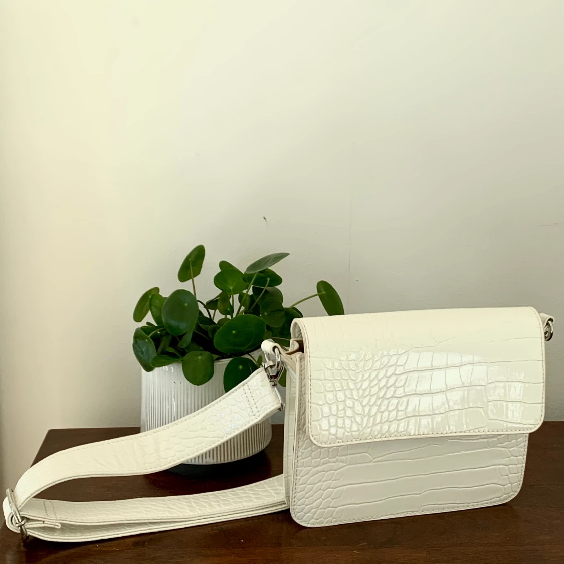 Vit väska från Hvisk - 90