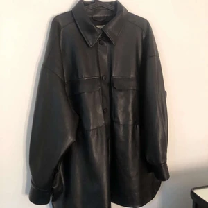 Skin jacka oversize - Har inte kommit till användning, frakt 80 kr