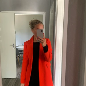 Röd kappa - Super fin röd kappa! Bra skick!