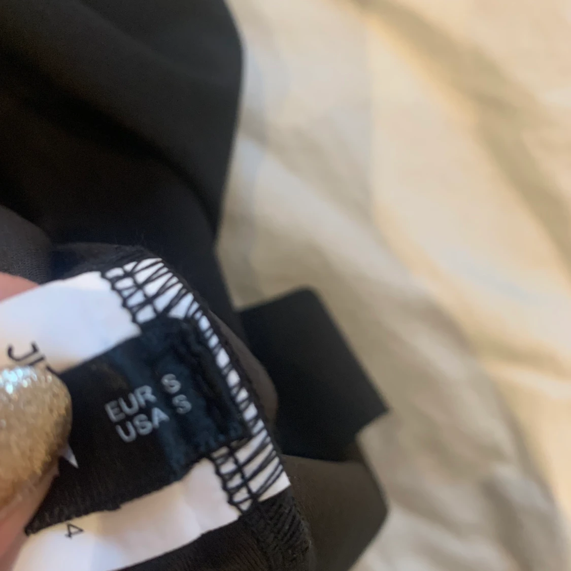 Svart tight klänning - 91