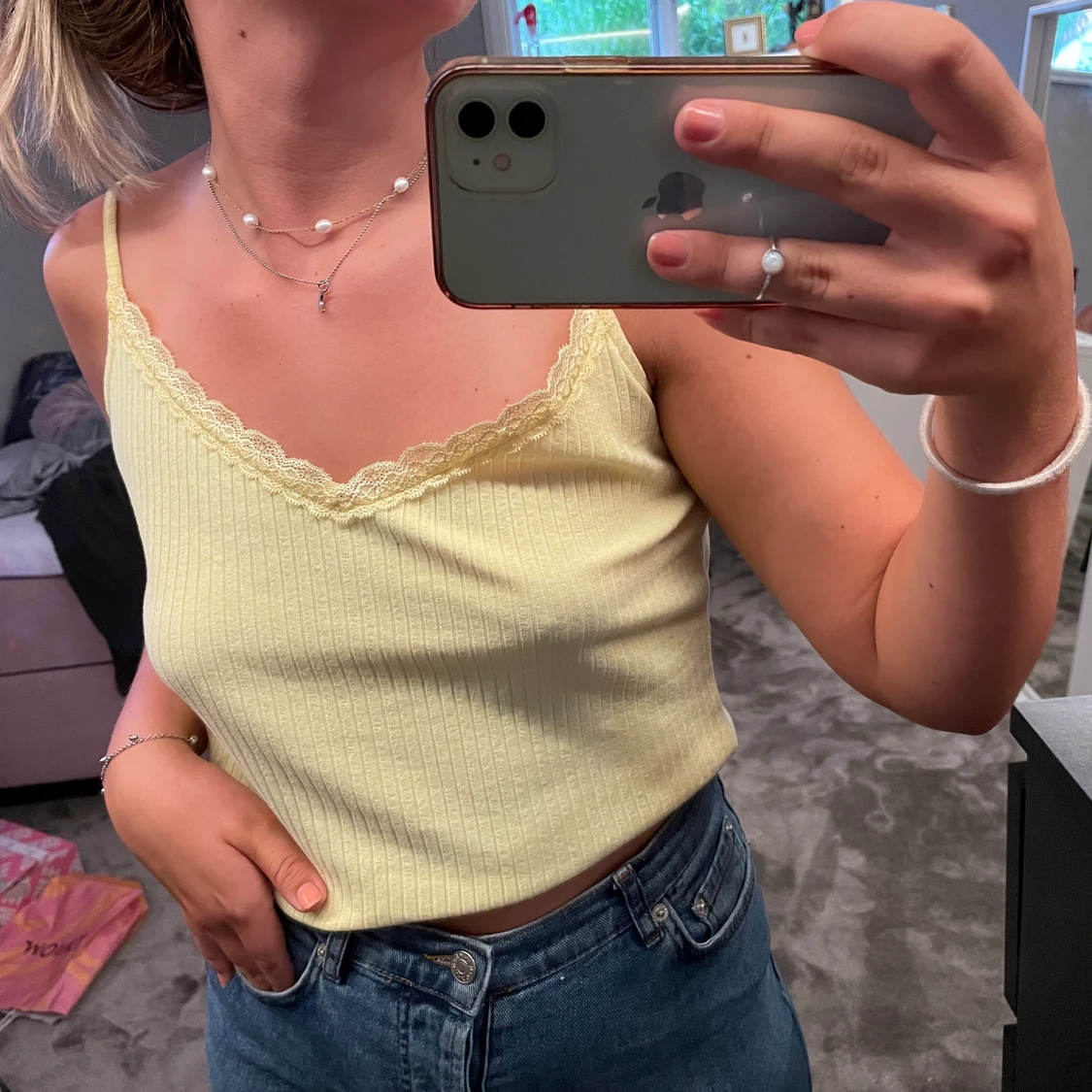 Gult ribbad linne 💛