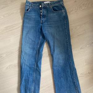 Jeans från Anine Bing for Gina Tricot, aldrig använda utan endast provade!