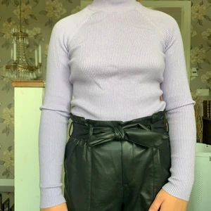 Storlek M - Intresserad eller vill ha flera bilder så kom privat💕