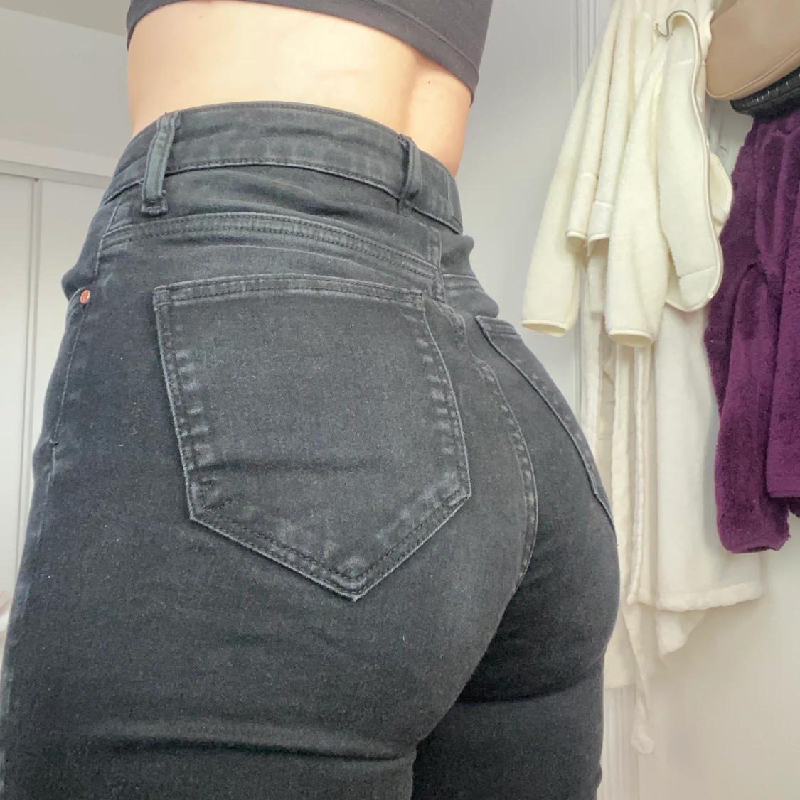 Svarta tighta jeans  - 91