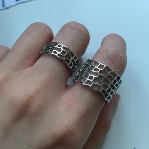 Ringar - Helt nya oanvända. Storlek M med diameter 18MM. 19 kr/st + frakt 12. 