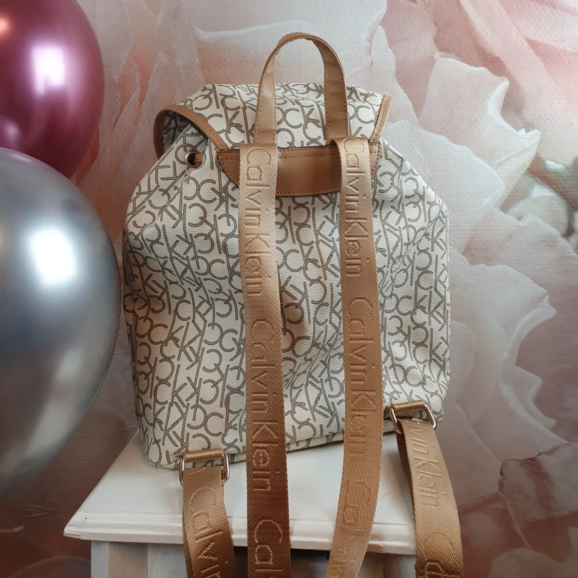 Helt ny Calvin Klein ryggsäck 