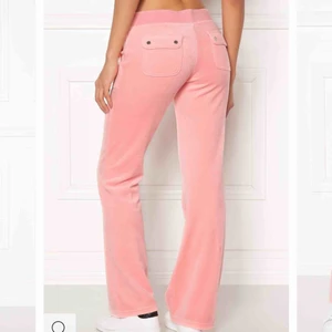  - Säljer dessa juice couture byxor, köpta på NK för ett år sedan för 900kr Mitt pris 299 