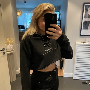 C’est normal hoodie - Fint skick