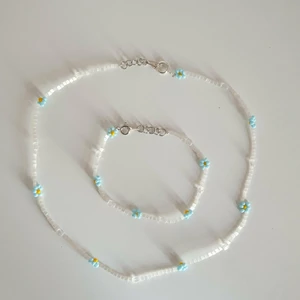 Halskæde og armbånd - Smykkesæt  - Halskæde og armbånd, sælges for 85 ,-