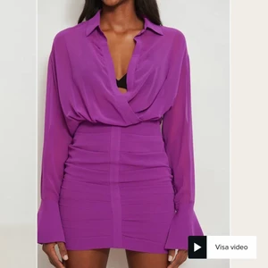 Nakd klänning - Slutsåld klänning från na-kd🥰 aldrig använd så toppen skick! Köpt för 599 för ungefär två månader sen