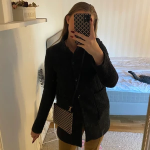Jacka/ kappa  - Säljer en jätte fin kappa ifrån zara i ett mycket bra skick! Säljer pga av för liten storlek. 200kr+frakt❤️