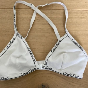 Calvin Klein bh - Så fin passform nästan aldirg använd