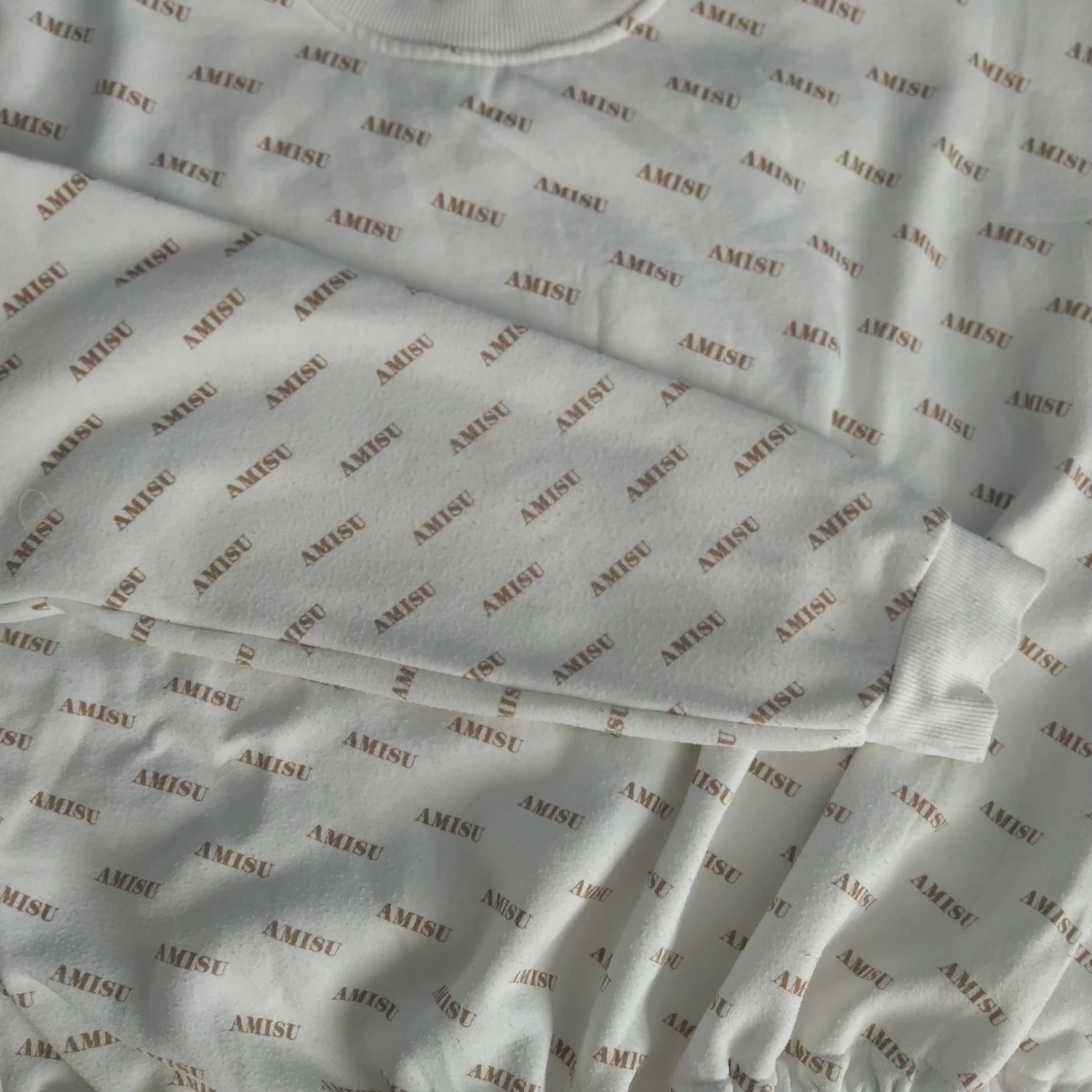 Vit tjocktröja med dragsko -S - 90