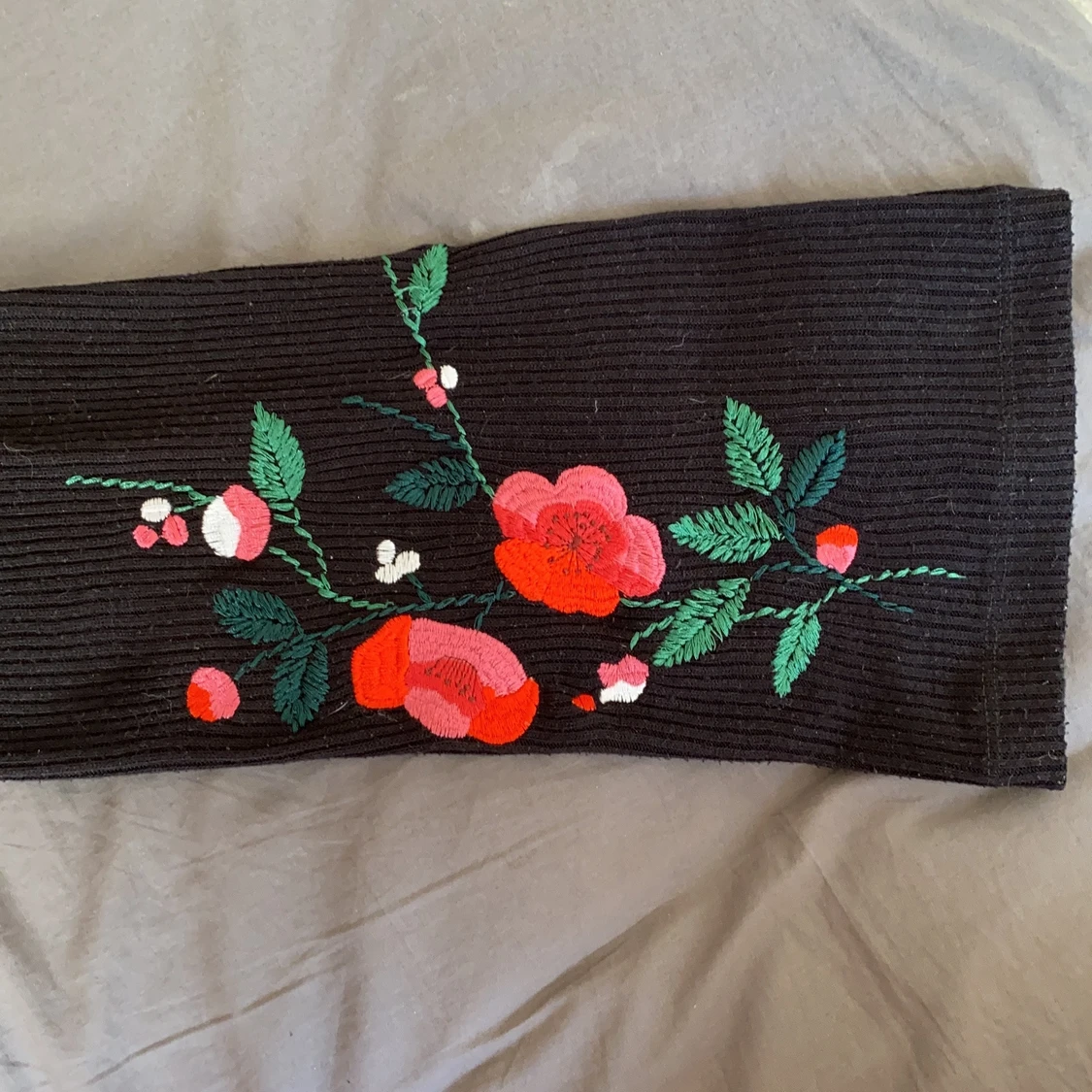 Svart stickad magtröja - 91