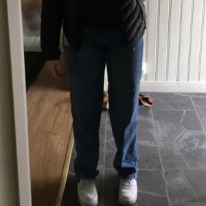 Jeans - Jeans från bershka, stl 34. 