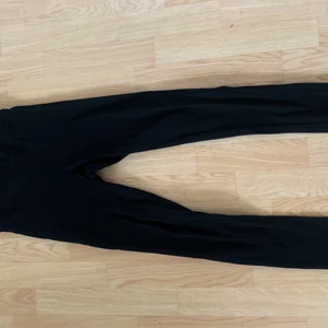 Svarta ribbade träningstights  - Aldrig använda