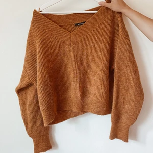 Tröja - Orange tröja, mycket fint på.  