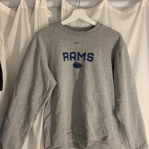 Tröja - As skön tröja köpt på beyond retro