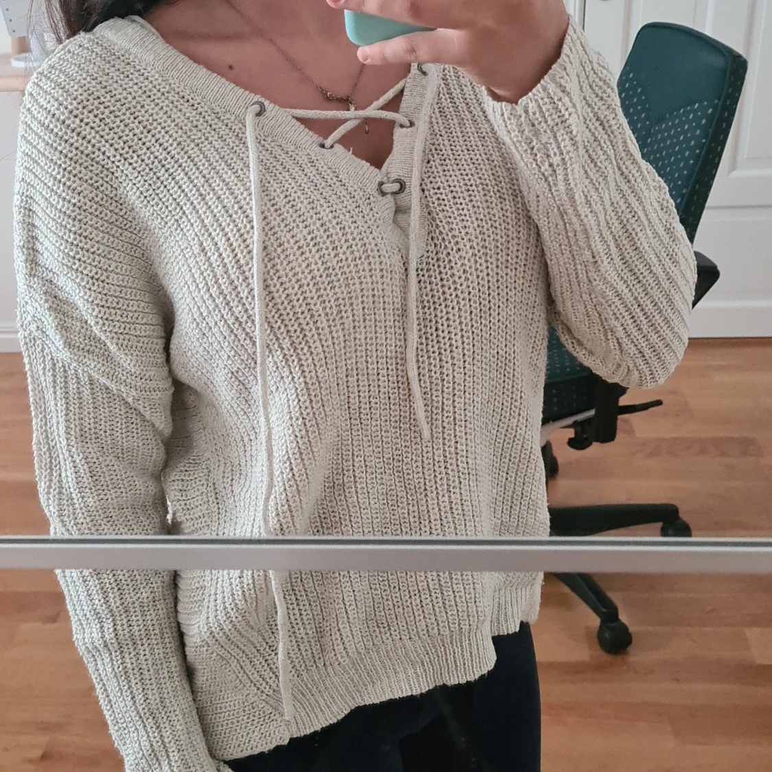 Stickad Beige tröja Storlek XS