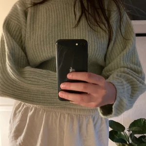 Weekday - Jättesnygg, skön, mintgrön tröja från weekday🤌🏼 sitter riktigt bra⭐️ säljer för att den knappt kommit till användning