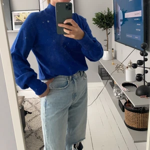 Kornblå tröja - Storlek 36.