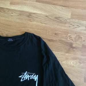 Our legacy workshop x Stussy longsleeve, Size:L cond:8/10 pris 499