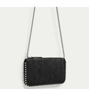 Axelremsväska  - Sjukt snygg väska som aldrig kommit till användning | slutsåld 