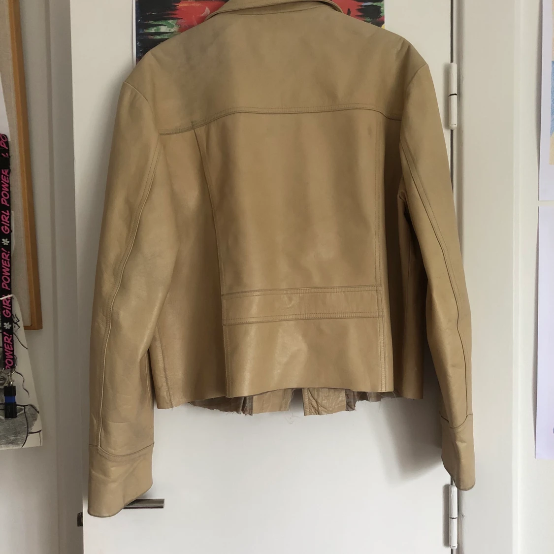 Beige läderjacka - 90