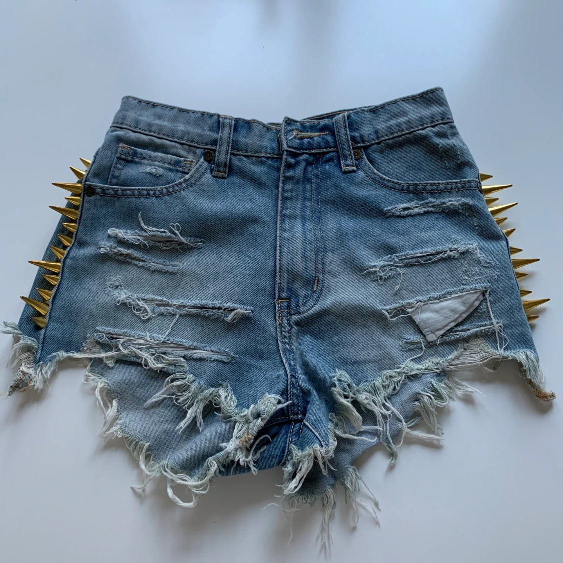 UNIF Back Off Spikes Shorts Nyskick - 90
