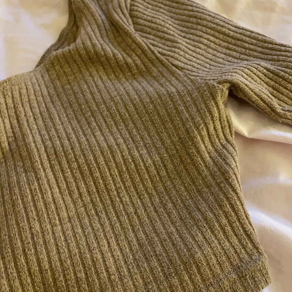 Enaxkad brun tröja - 91