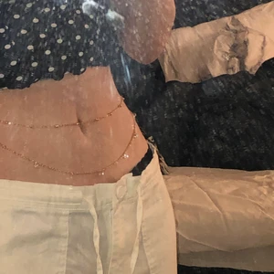 Midjesmycke💓 - Super fint guldigt midjesmycke som går att ändra storlek, 50kr 😊 kan skickas omgående, kontakta vid frågor eller intresse !