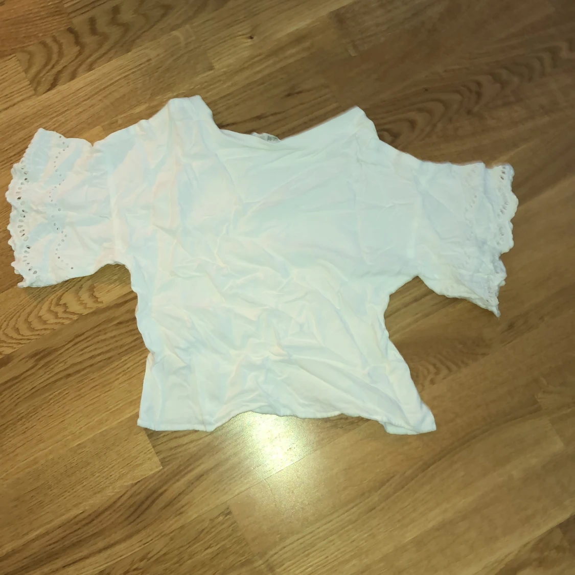 En tröja från H&M  - 90