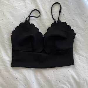 Topp - Kort topp från New Look 🌼 perfekt till fest 