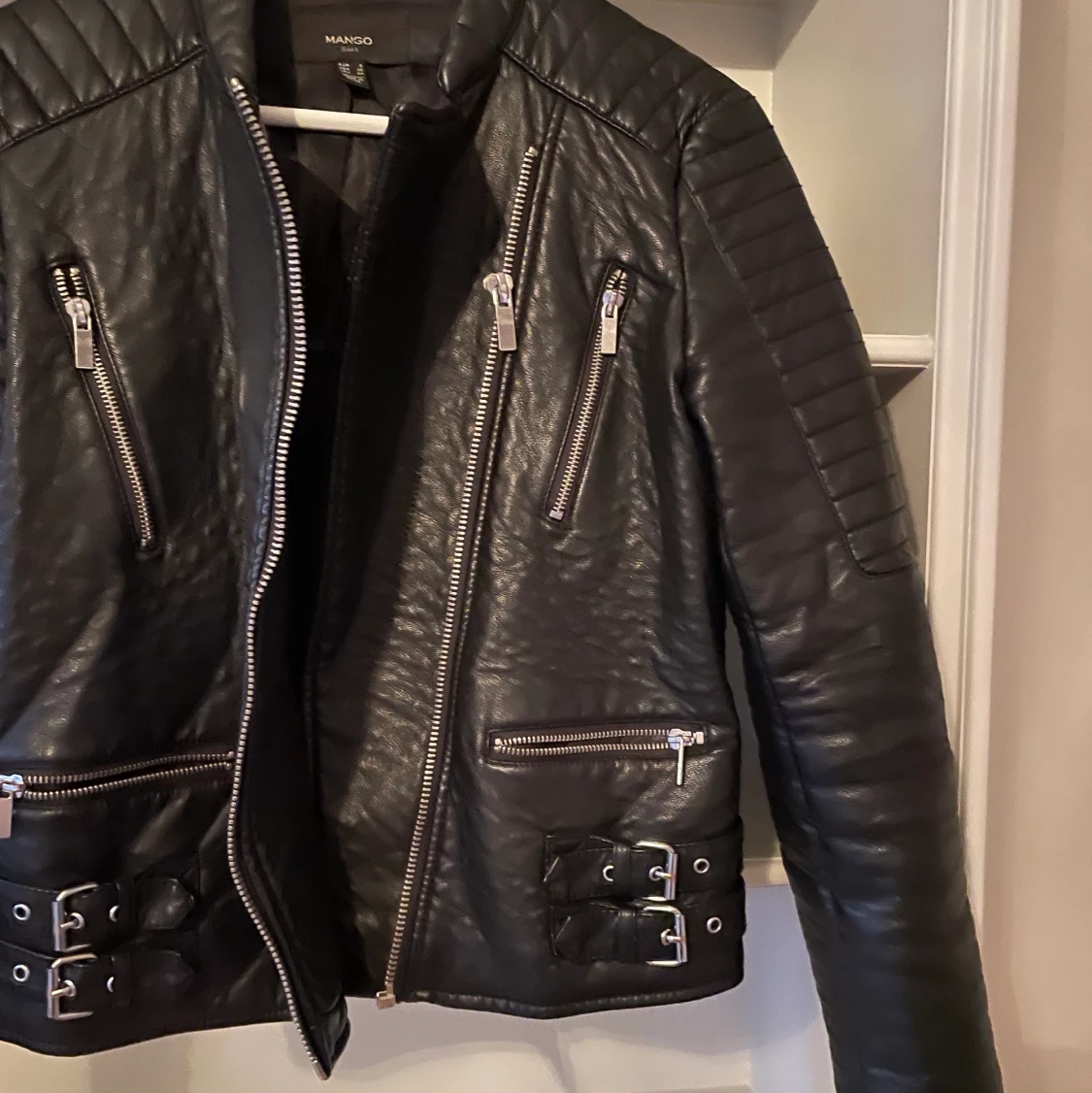 Fake läderjacka från Mango - 91