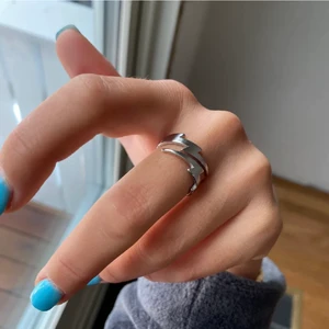 2 för 1 - Säljer dessa URsnygga smycken. En ring för 130 respektive armband/ankelkedja eller 2 för 220, frakten är inräknad. ❤️ 