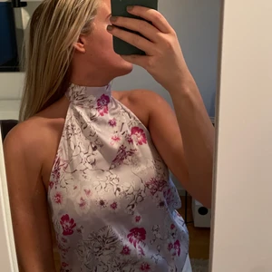 Topp - Topp från Gina strl 34! 💖 köparen står för frakt ❤️‍🔥