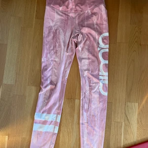 Byxor - Träningstajts från aimn i storlek xs