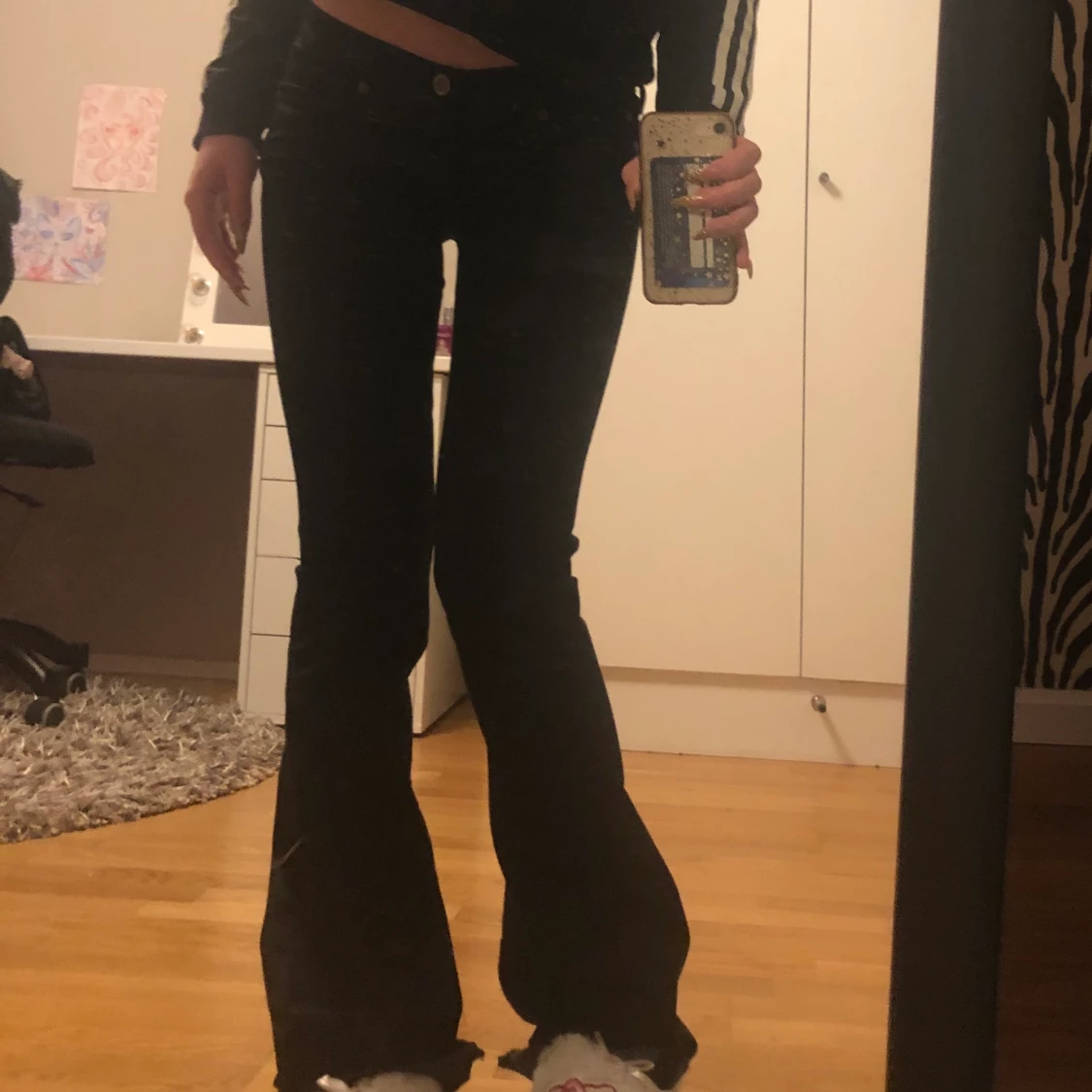 Svarta lågmidjade bootcut jeans