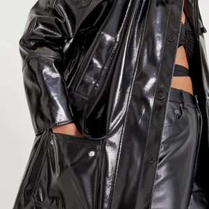 Jacka - Storlek xl. Aldrig använd och prislappen kvar. Köparen står för frakten 