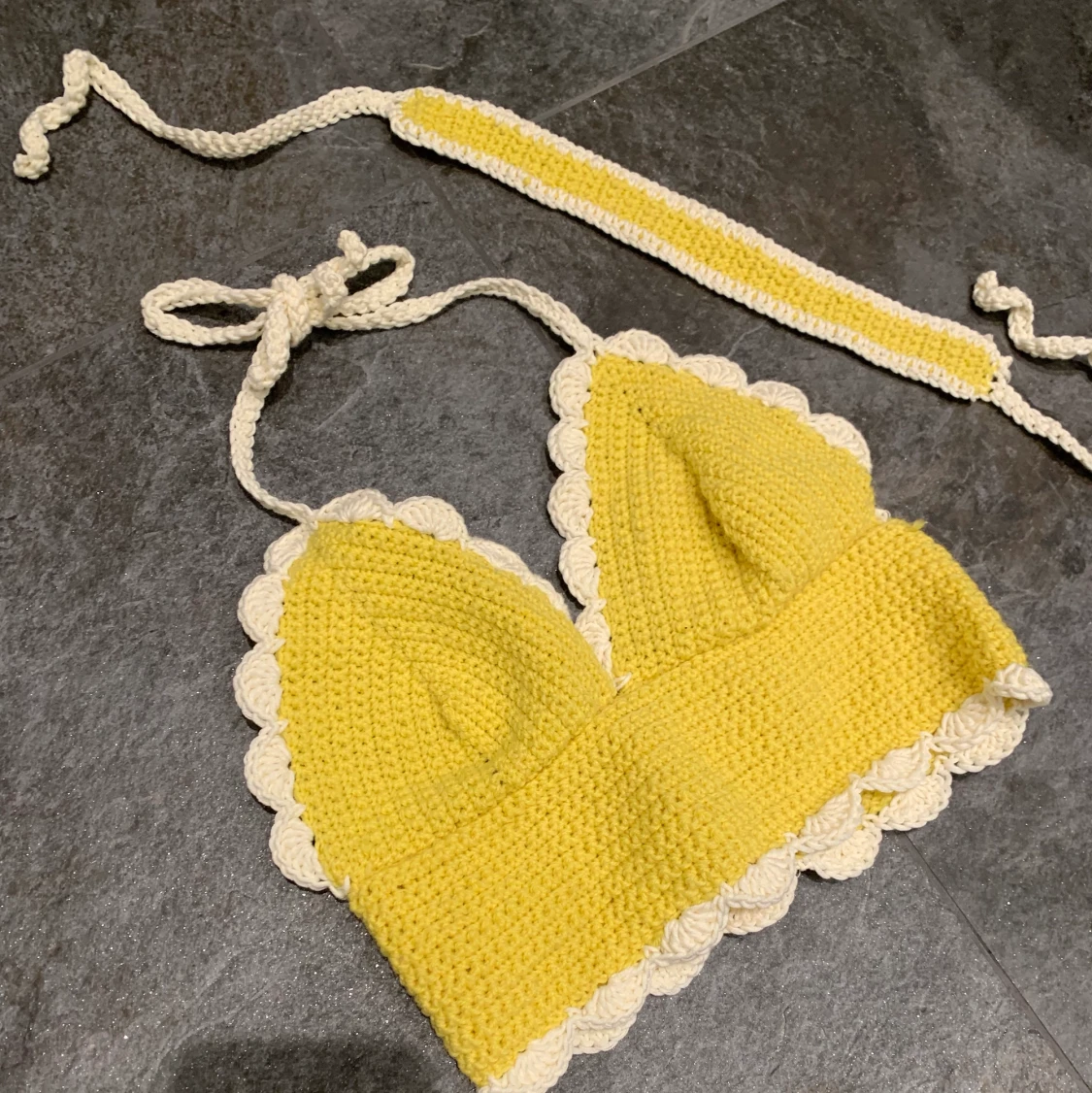 Virkade topp och hÄrband