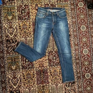 Blåa Nudie Jeans 32/32 - Blåa Nudie Jeans i toppenskick! Katt finns i hem. Skriv om ni har frågor