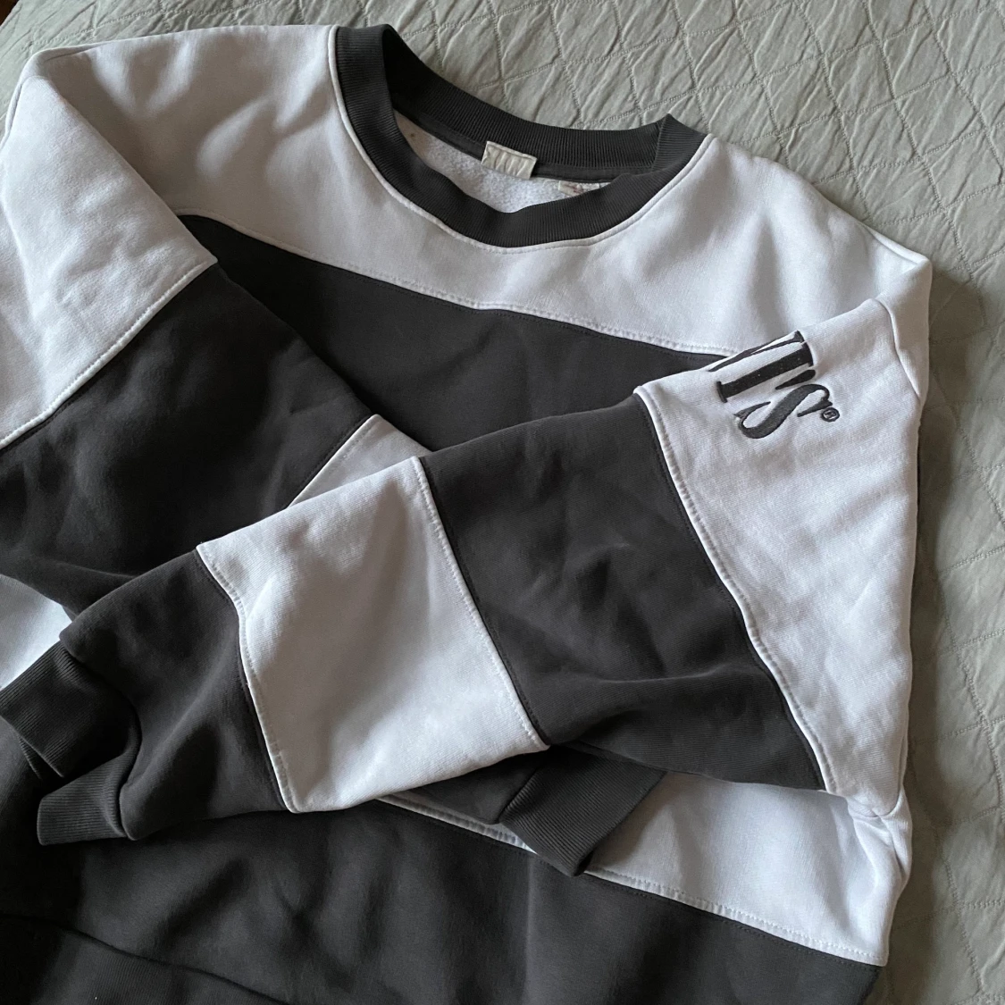 Levis sweatshirt  - 90